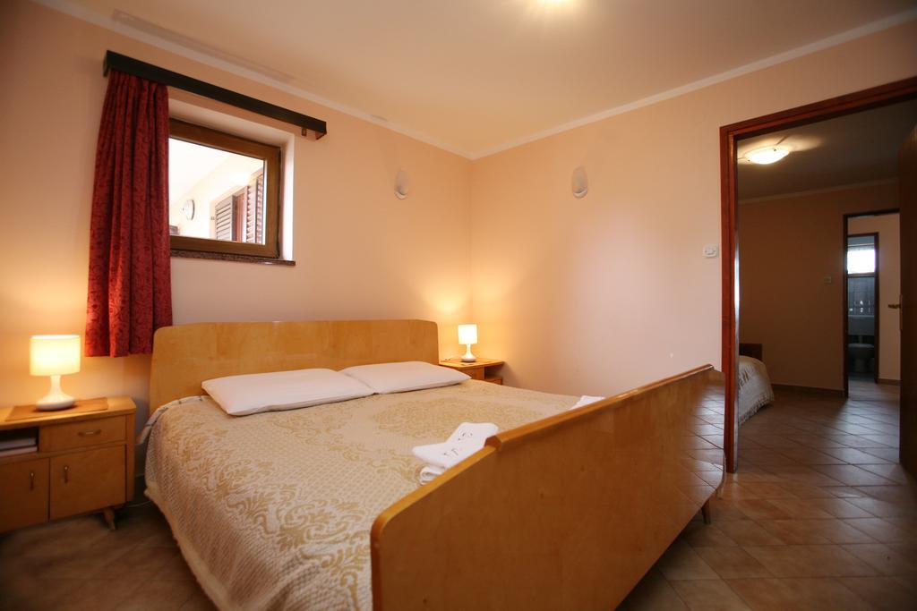 Apartments Neda - Porec South 객실 사진