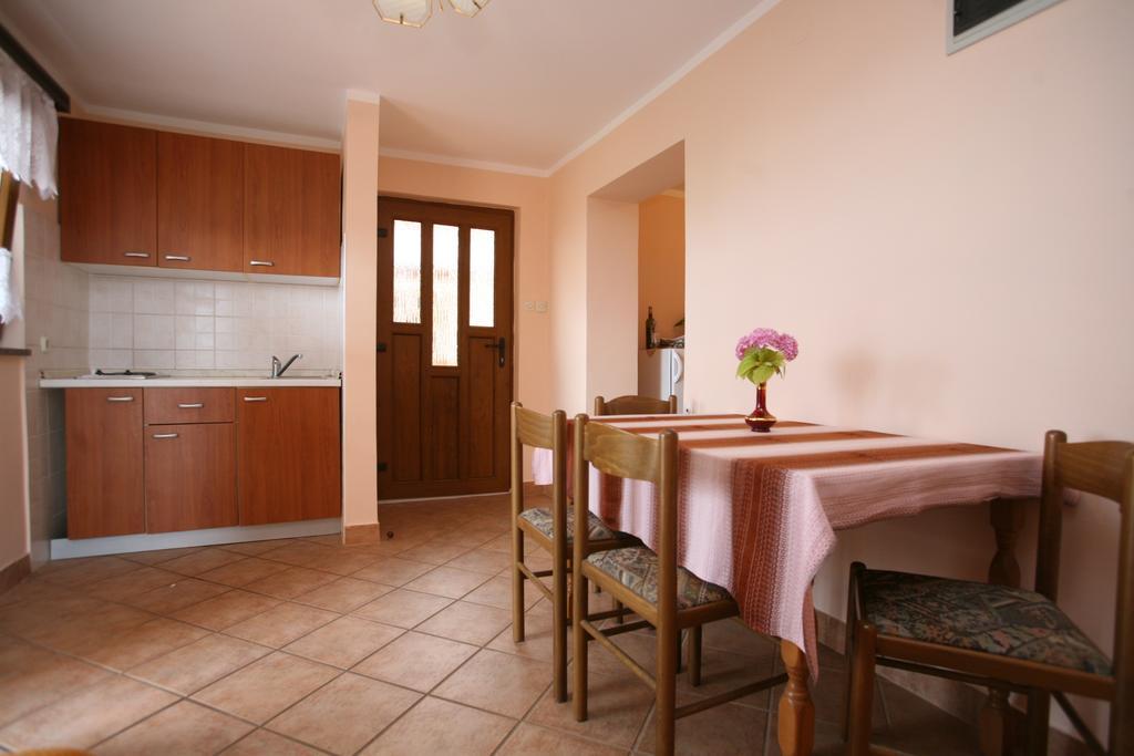 Apartments Neda - Porec South 객실 사진