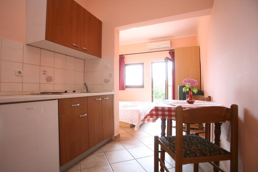 Apartments Neda - Porec South 객실 사진